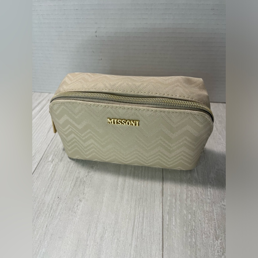 Missoni Neutral Chevron Makeup Pouch in Beige